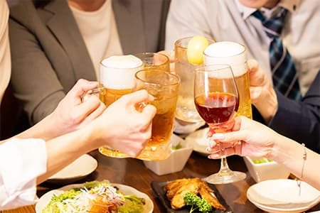 仕事仲間との宴会に
